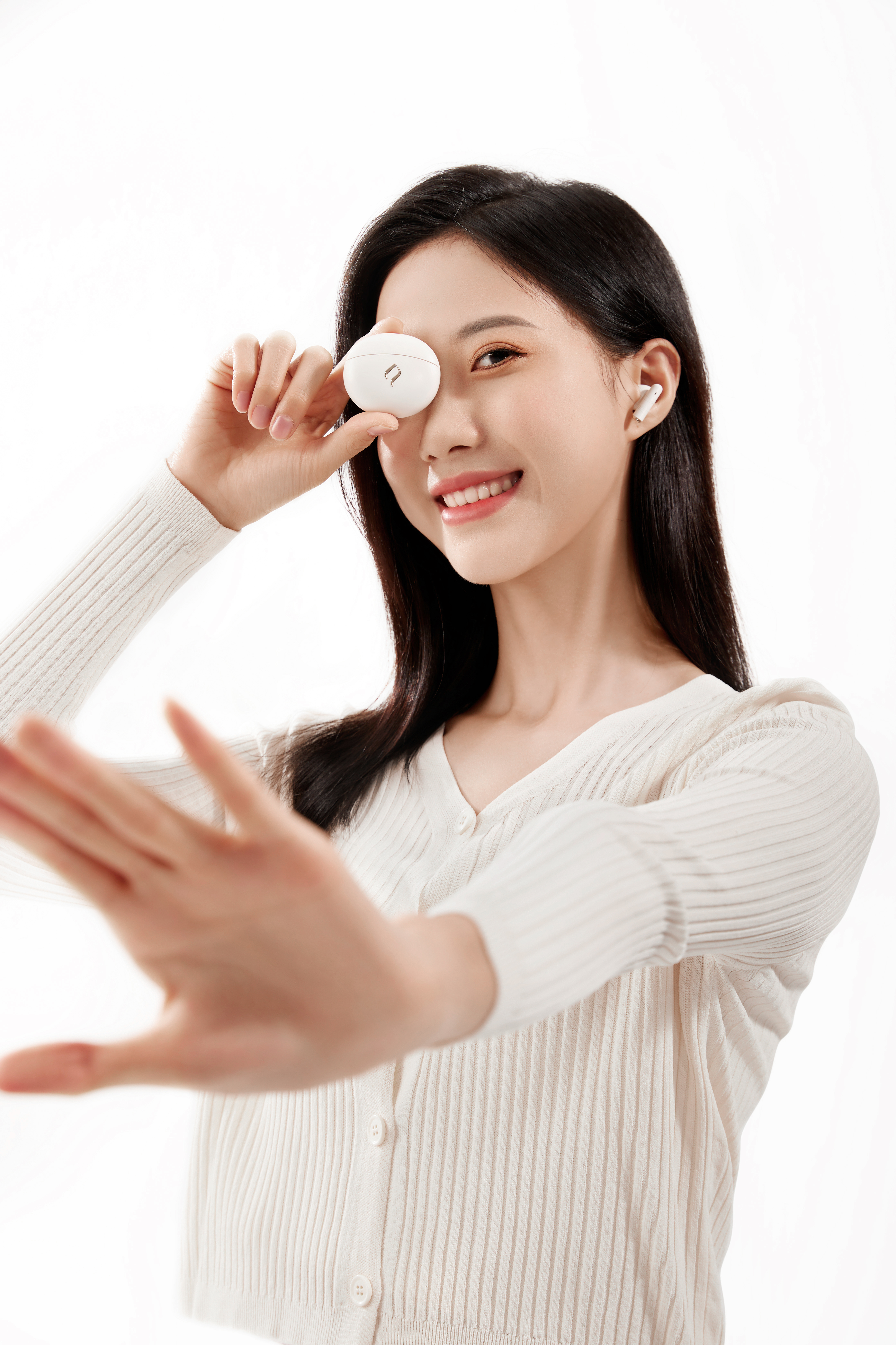 Original works，3D rendering，electronic product，Electronics，Bluetooth headset，headset，online retailers，Product rendering，