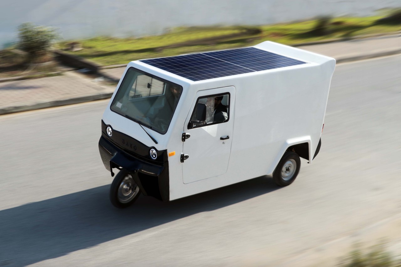 solar energy，electric vehicle，vehicle，industrial design，Large space，