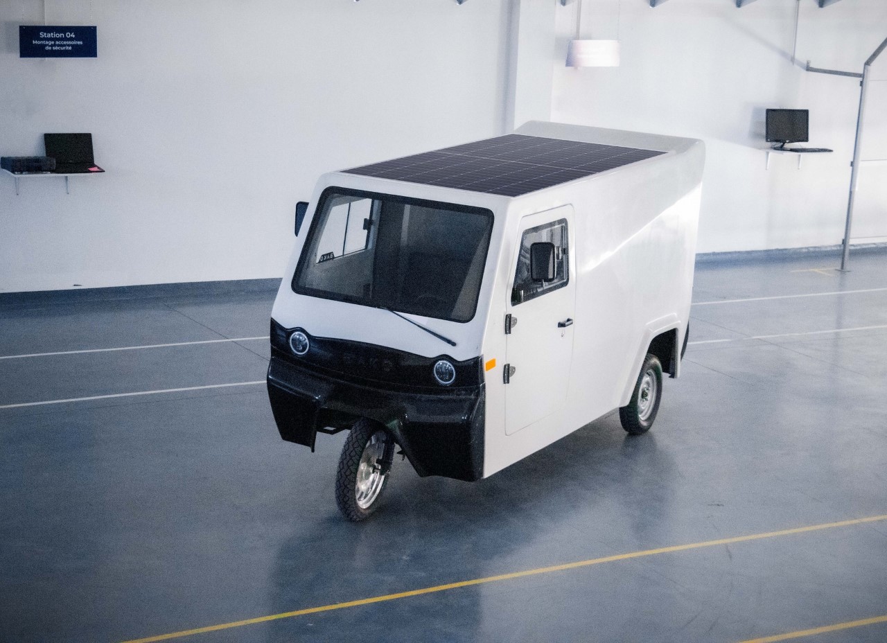 solar energy，electric vehicle，vehicle，industrial design，Large space，