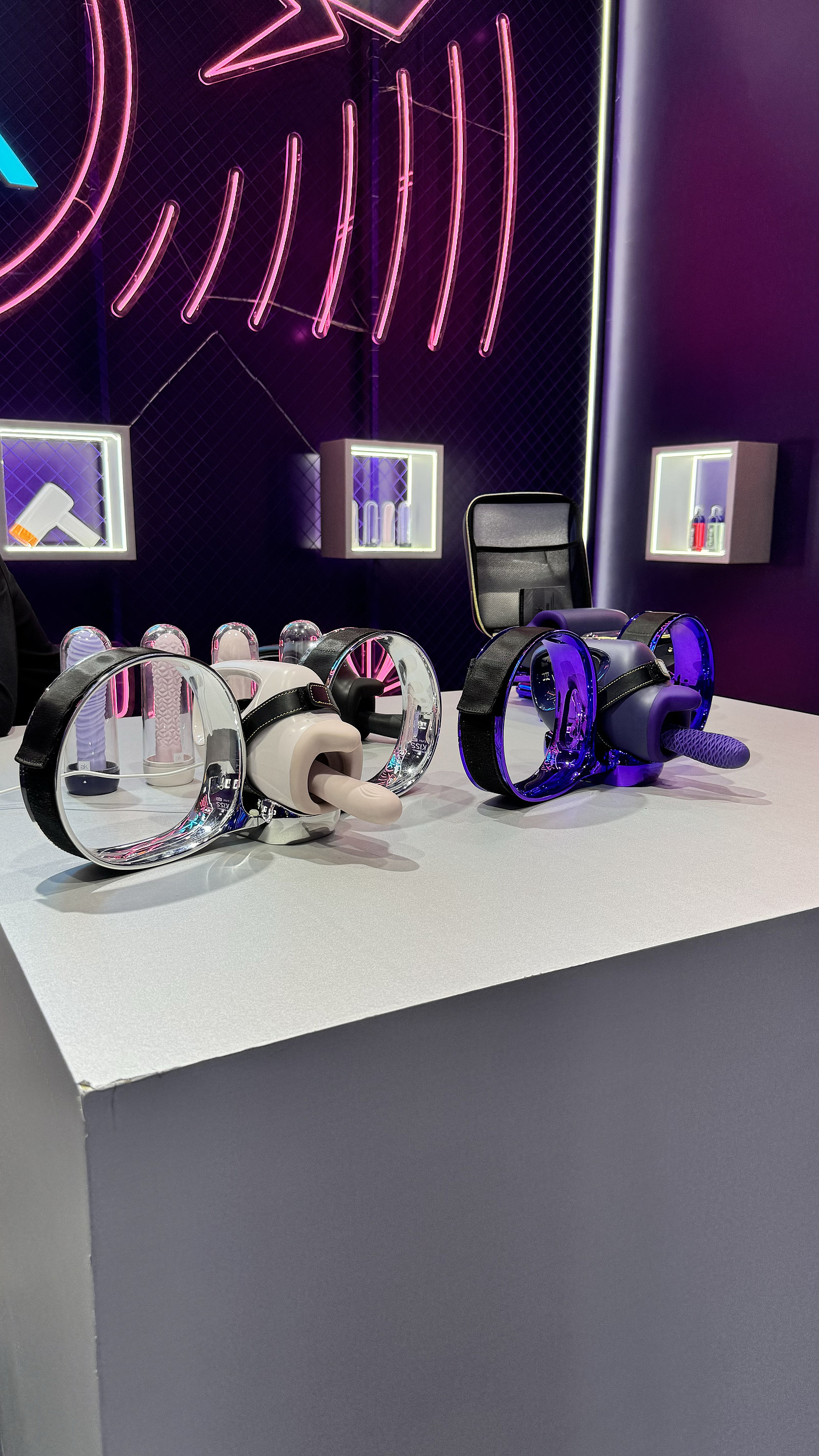 exhibition，