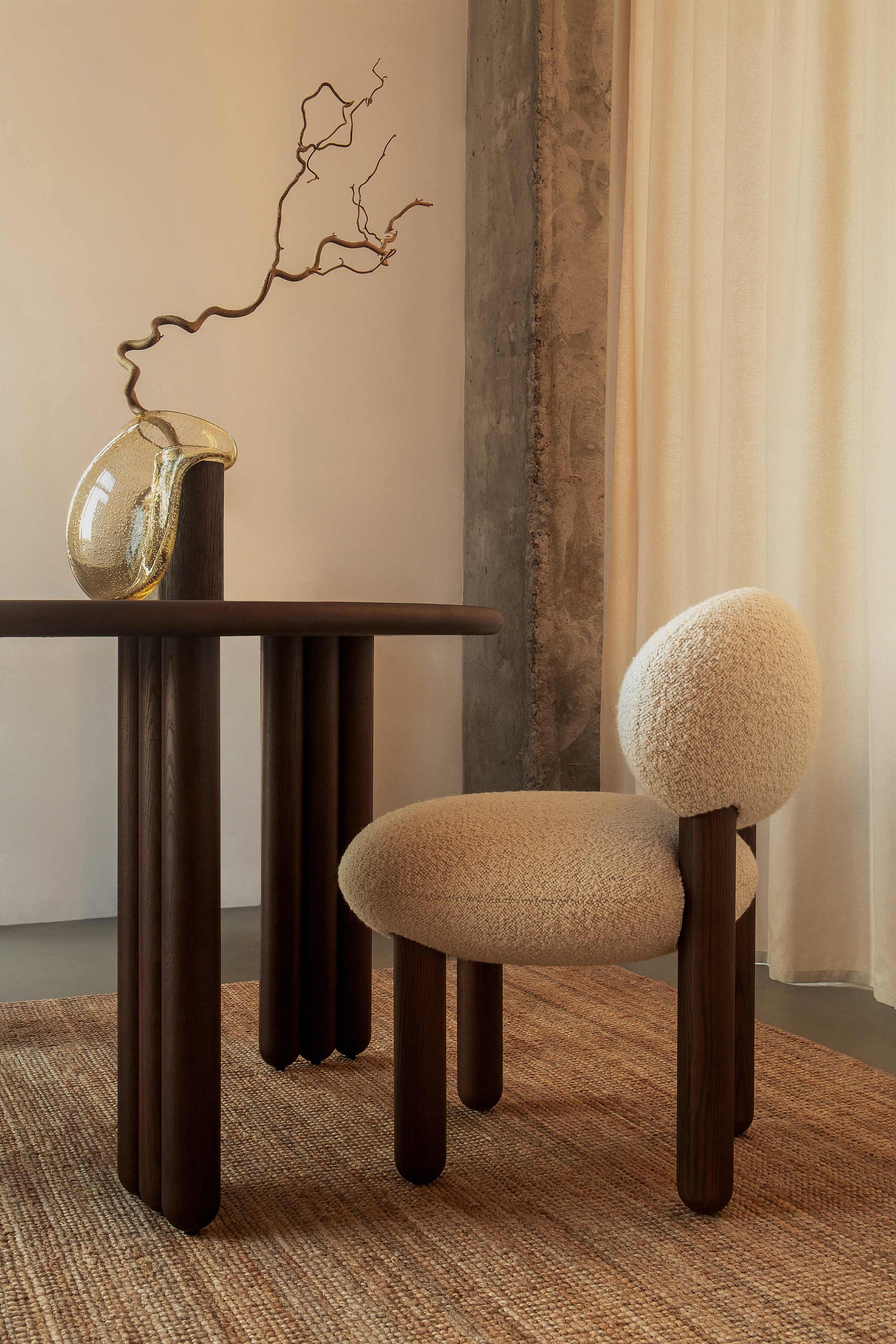 table，furniture，Versatility，