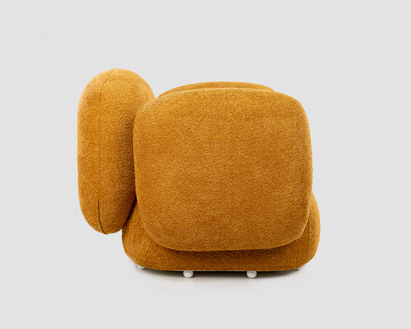 Armchair，chair，furniture，