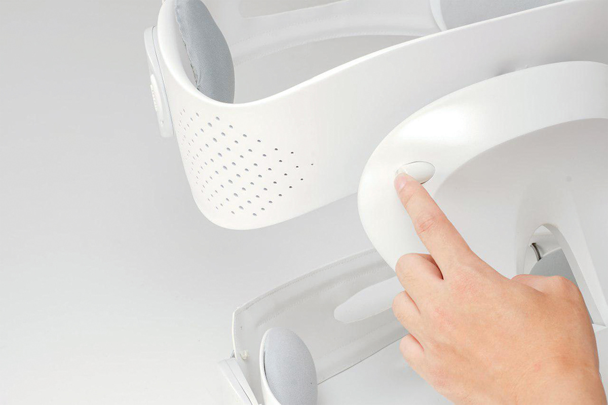 apparatus，patient，rehabilitation，medical care，spine，BackUP，white，