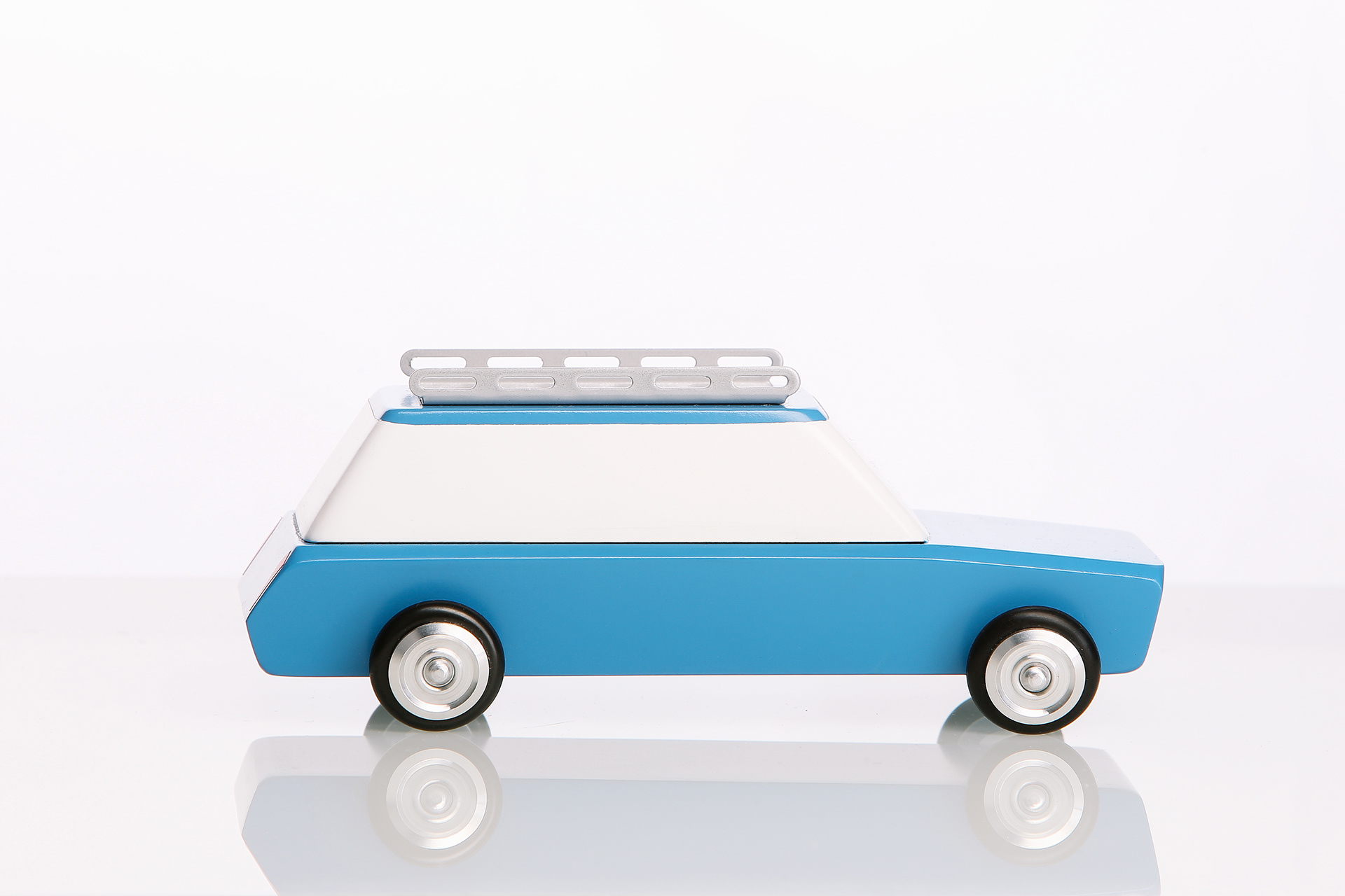 Eastern Europe，Design，The model car，Toys，Ornaments，