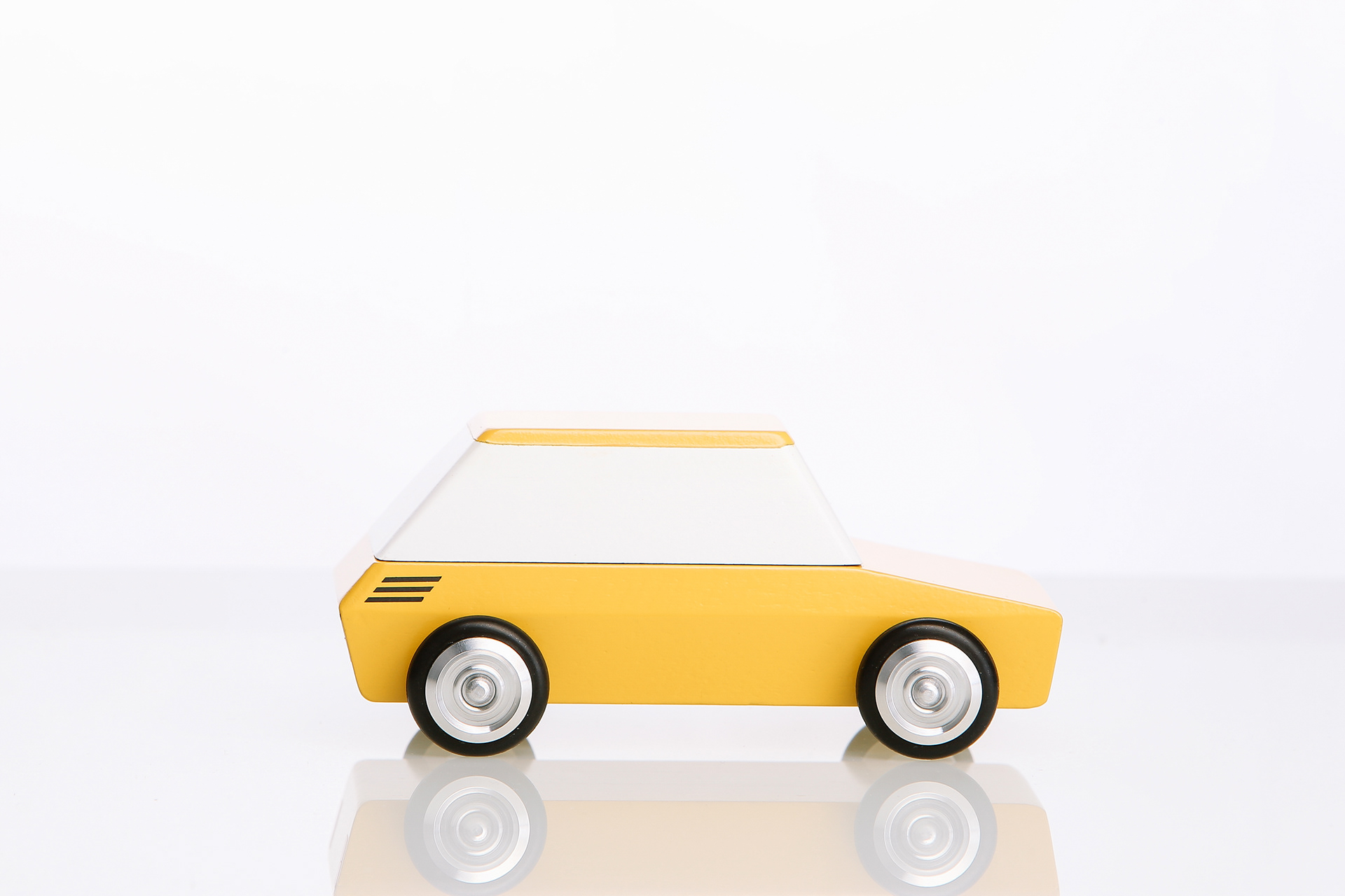 Eastern Europe，Design，The model car，Toys，Ornaments，