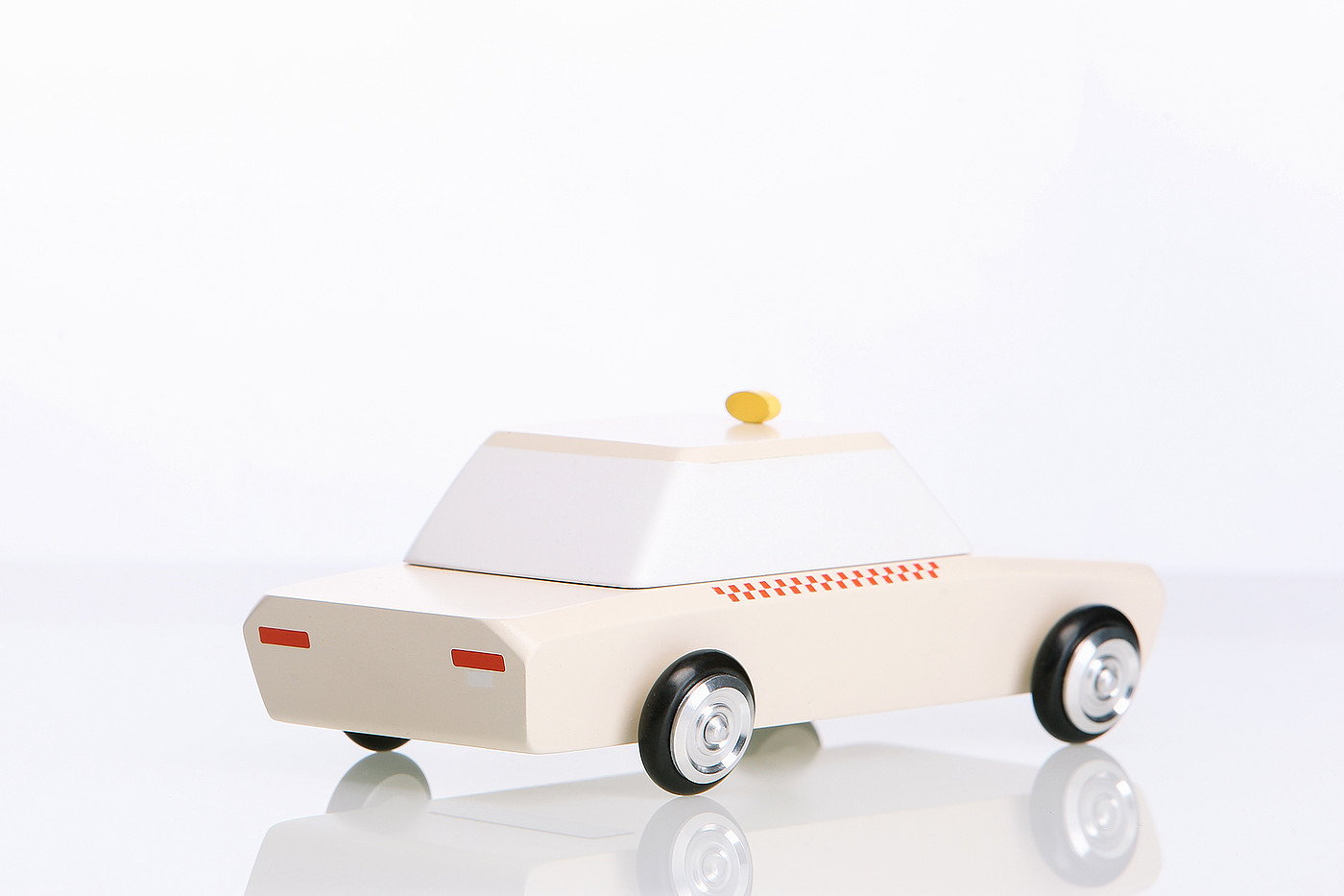 Eastern Europe，Design，The model car，Toys，Ornaments，