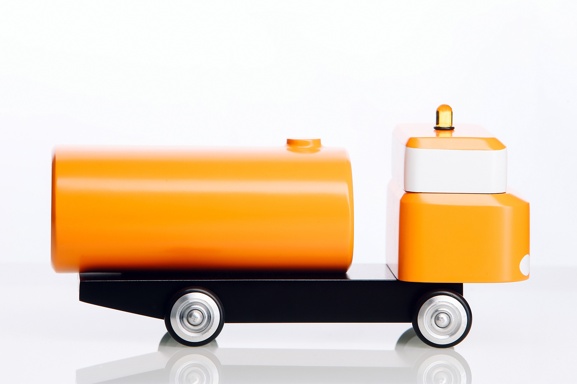 Eastern Europe，Design，The model car，Toys，Ornaments，