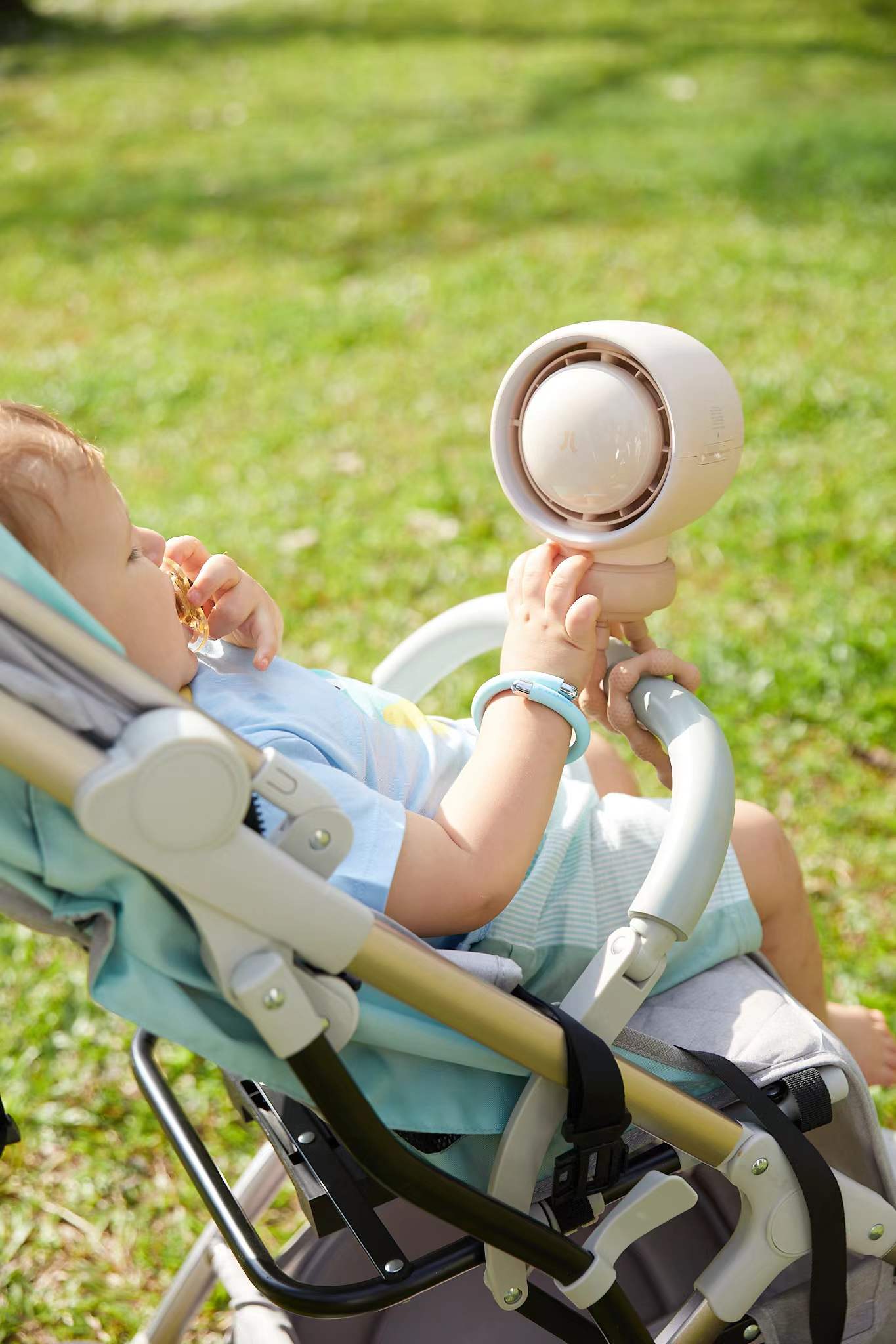 baby，Small fan，Portable Out，innovative product，Fashionable item，octopus，Air purification，