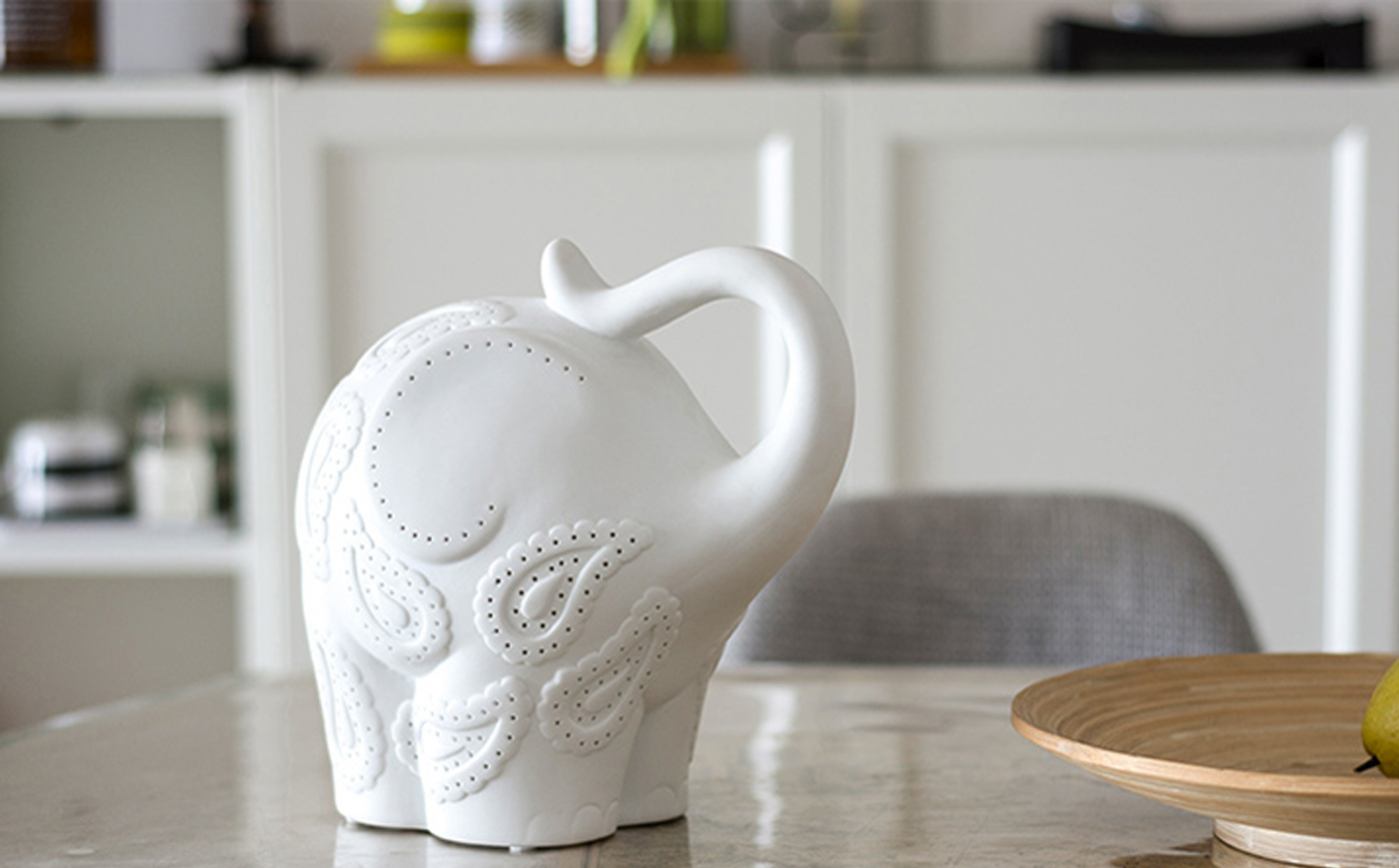 New Youth，environment protection，Ceramic lamp，Auspicious elephant，