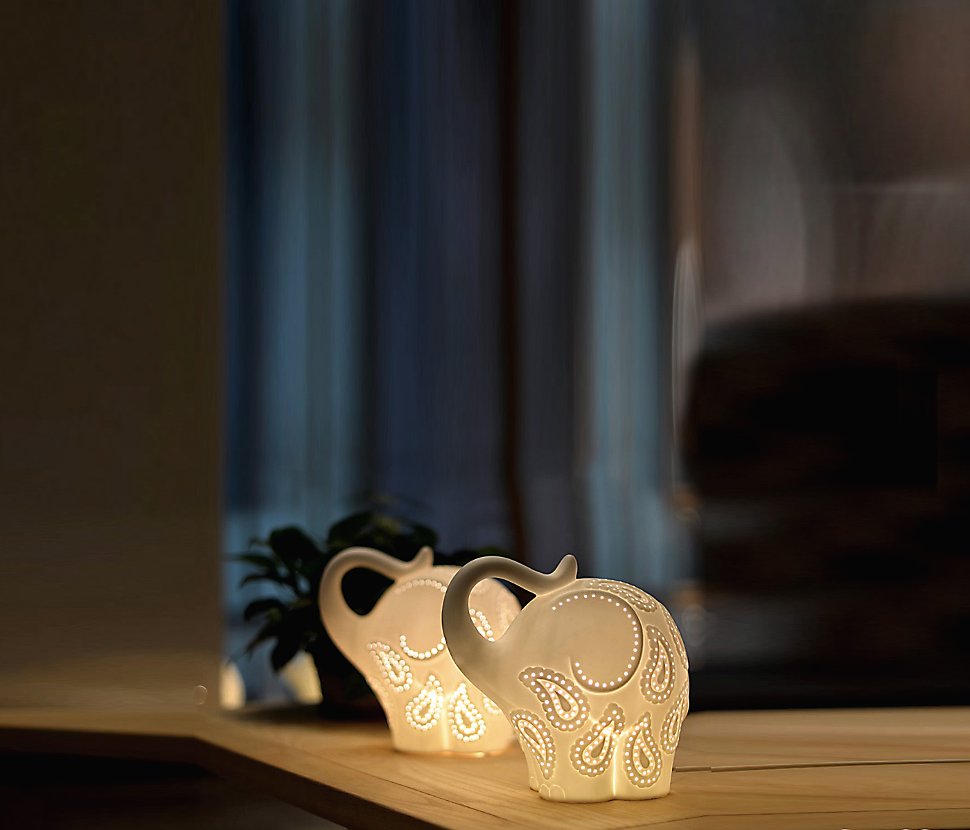 New Youth，environment protection，Ceramic lamp，Auspicious elephant，