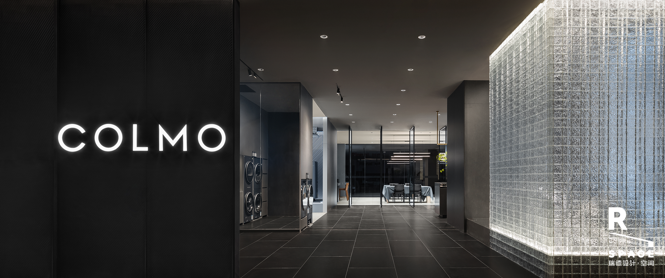 Red design，space design ，industrial design，Extreme，Zhengzhou，Hangzhou design company，Design services，Super Body Store，