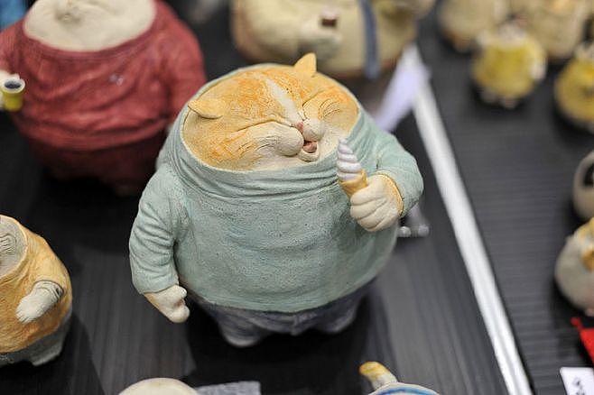 Sculpture，Toy design，Brain hole，lovely，cute pet，lady baby ，Charmingly naive，Clay modeling，Bionics Design ，cat，