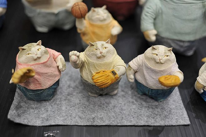 Sculpture，Toy design，Brain hole，lovely，cute pet，lady baby ，Charmingly naive，Clay modeling，Bionics Design ，cat，