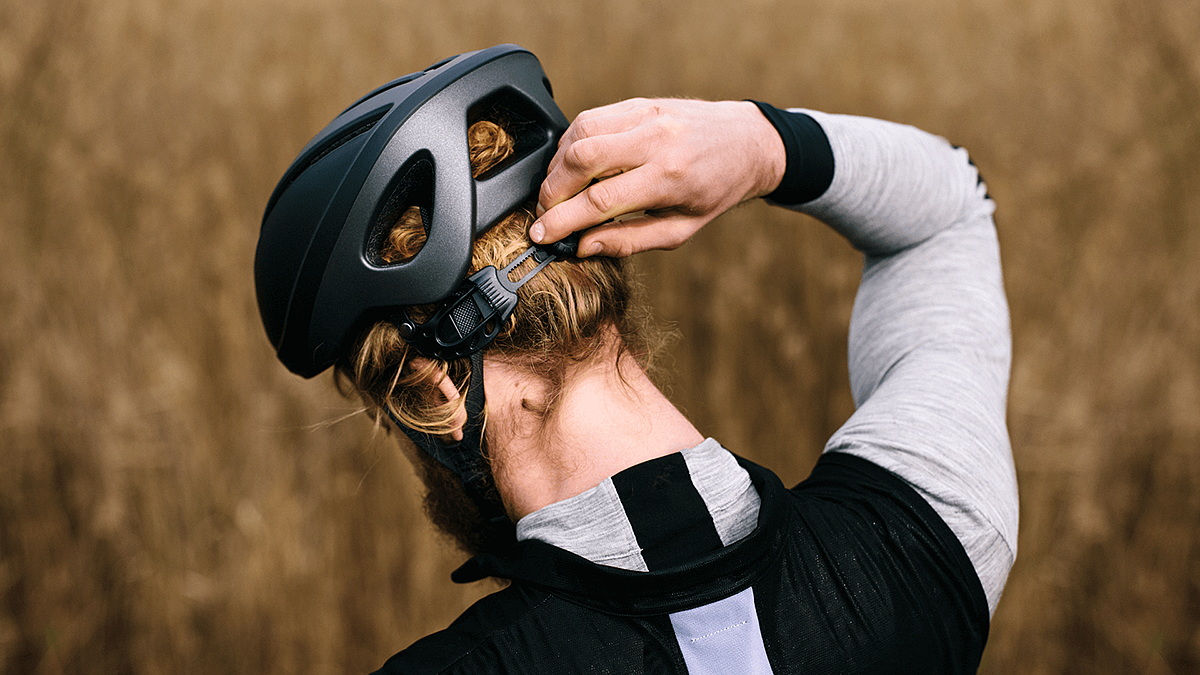 Harrier，Helmet，outdoors，product design，