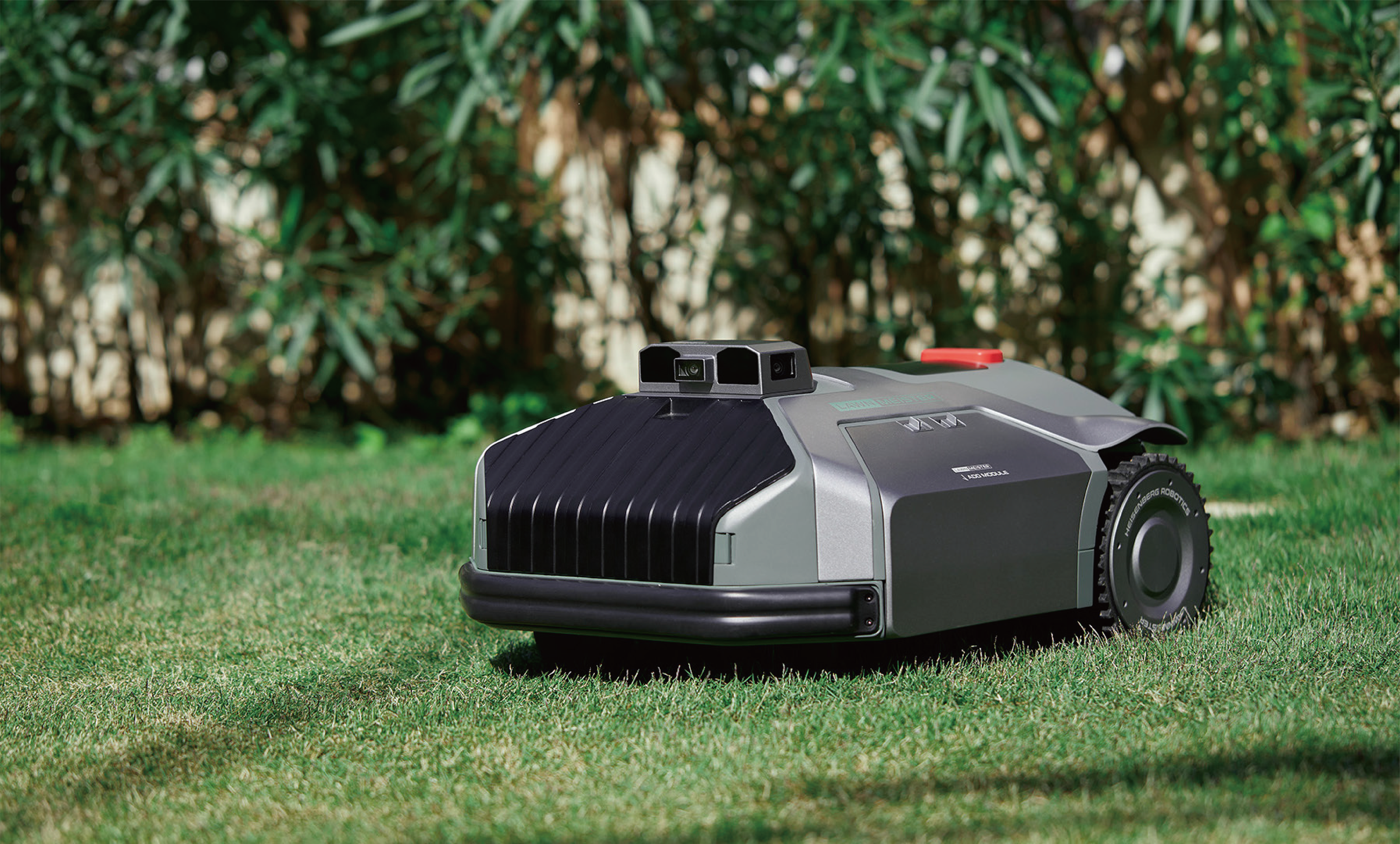 lawn mower，Outdoor product design，industrial design，Mower design，Intelligent mower，Intelligent device，Design，Brand design，