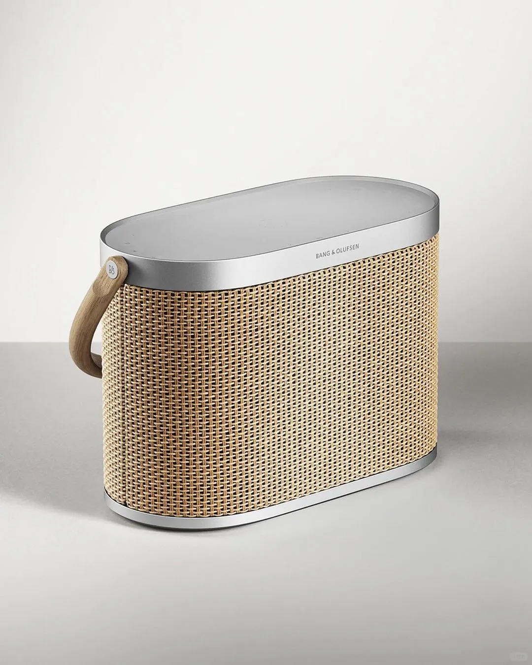 Bluetooth audio，electronic product，Retro Design ，product design，If design award，Red dot award，Design Award Declaration，industrial design，