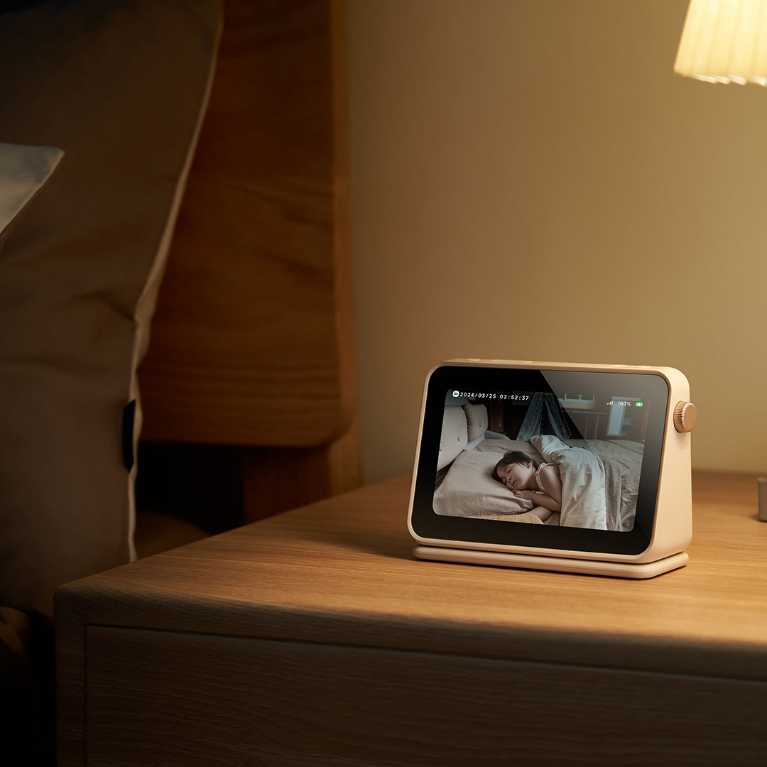 intelligence，nurse，Mother and baby，screen，