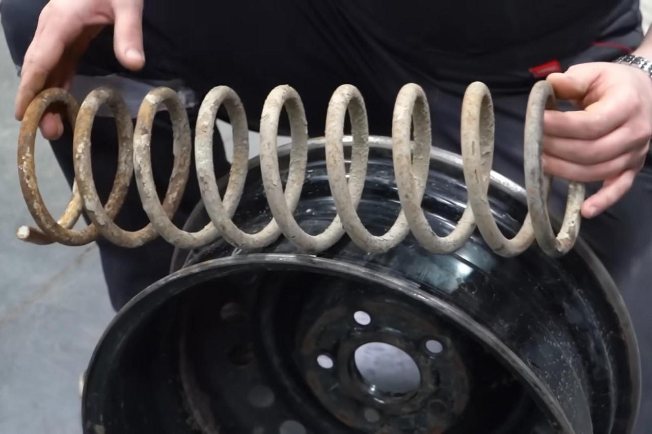 spring tire，suv，Metallic materials，