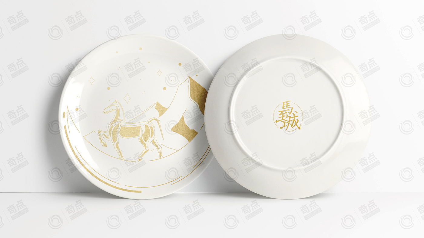 Cultural and creative design，packing design，gilt bronze horse，