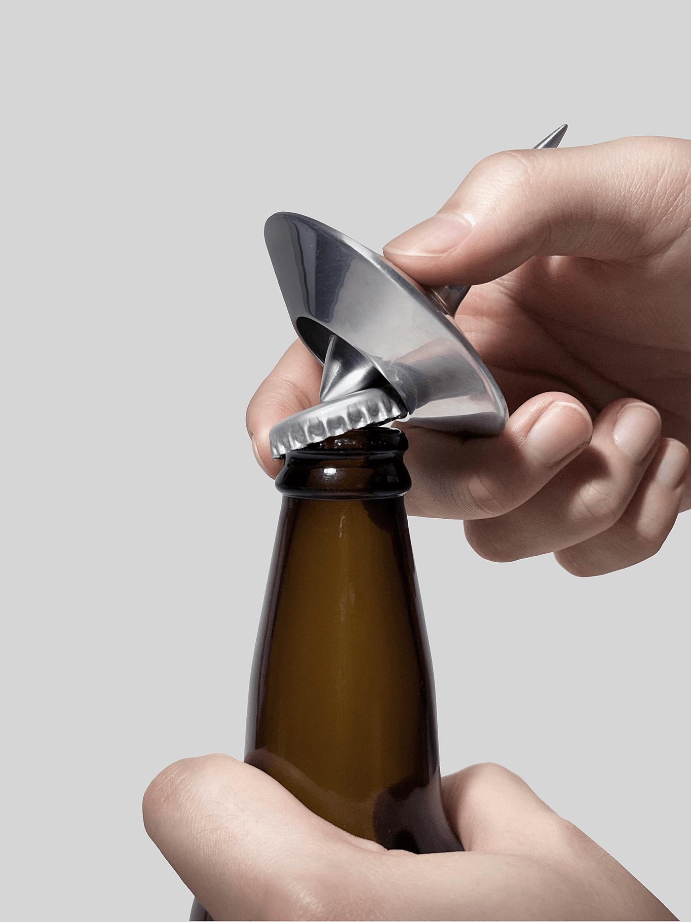 Bottle opener，morphological innovation，artistry，