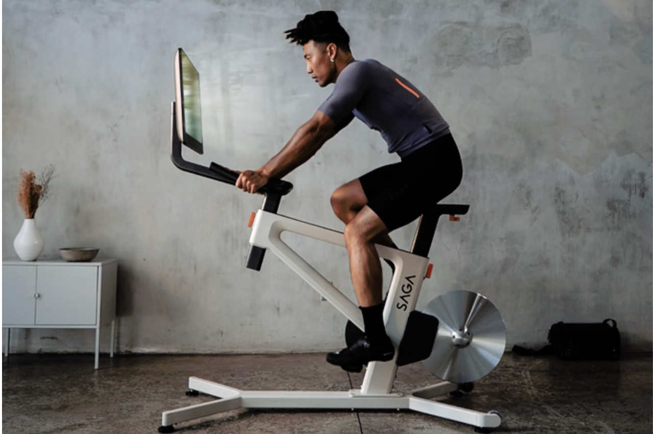 holographic screen，Indoor fitness，Virtual Reality Experience，