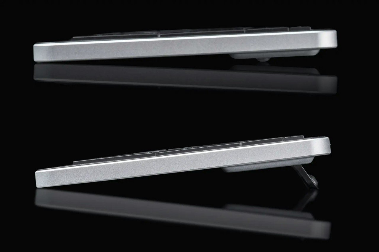 Bluetooth Keyboard，Touch Pad，flexible，