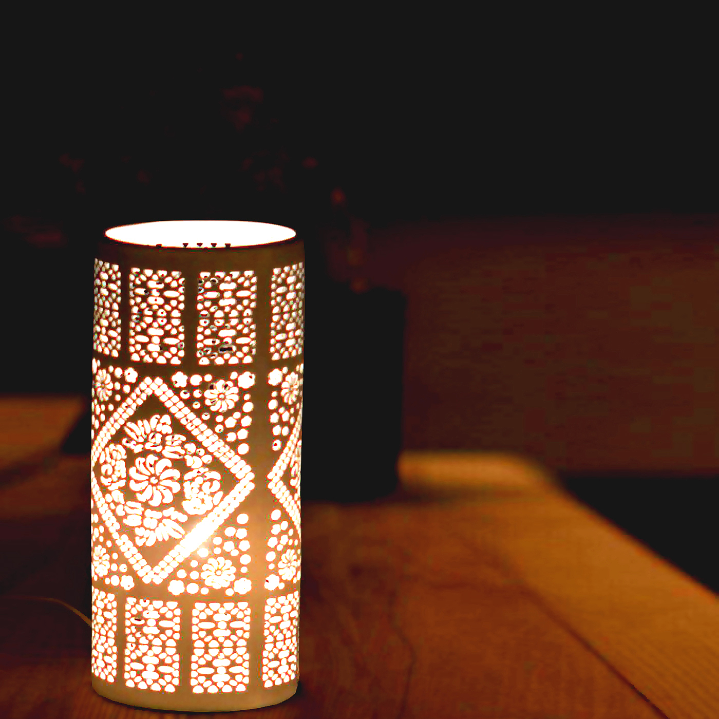 Ceramic environmental protection desk lamp，Chinese style，