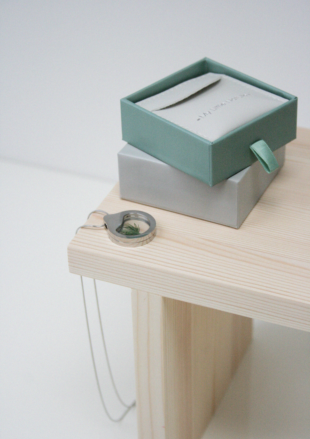 Necklace，Fashion products，jewelry，MLN，