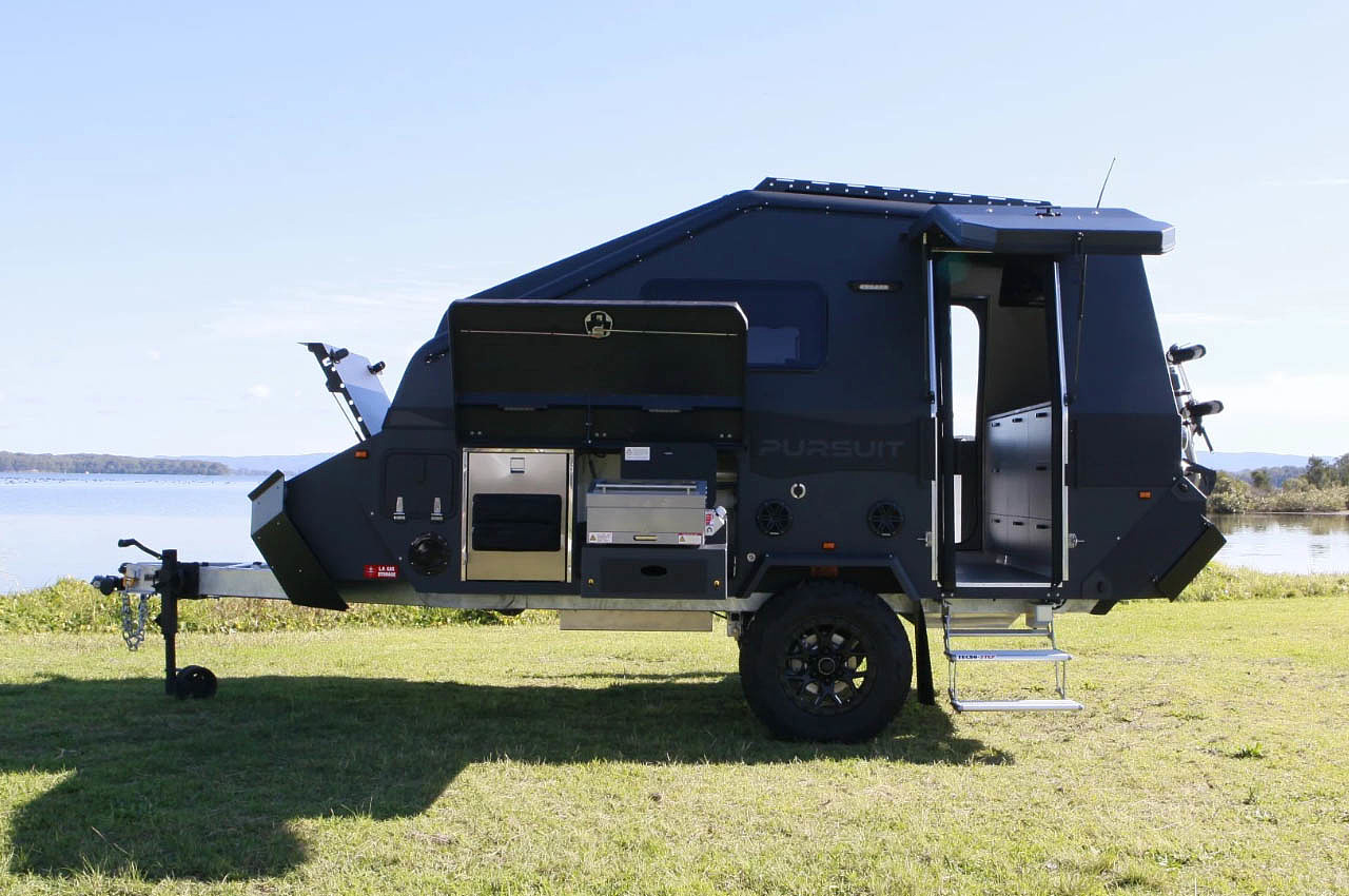 Pursuit Carbon，Camping Trailer，vehicle，automobile，