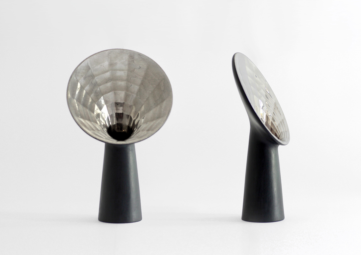 BLOSSOM VASE，vase，Reflection effect，