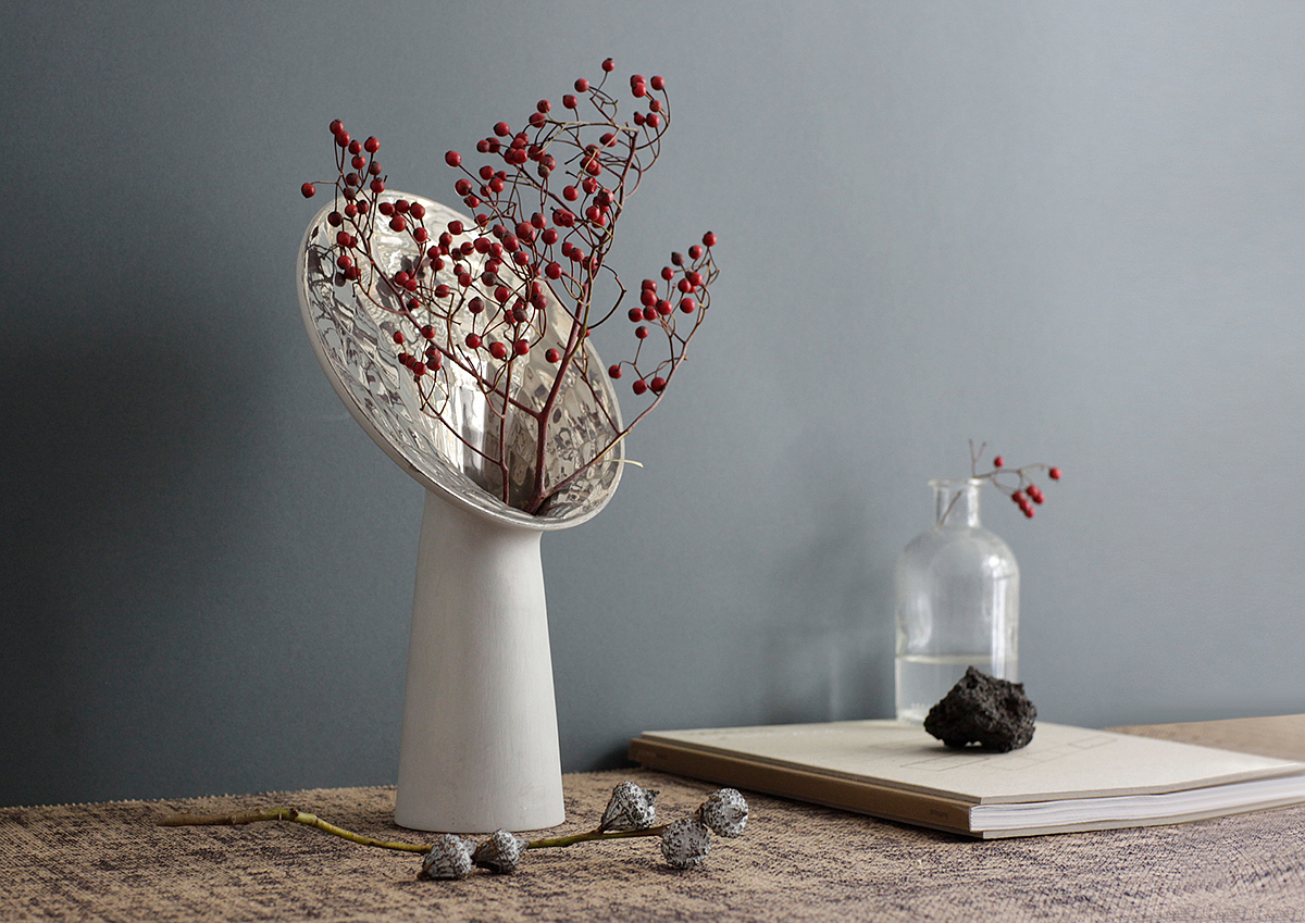 BLOSSOM VASE，vase，Reflection effect，