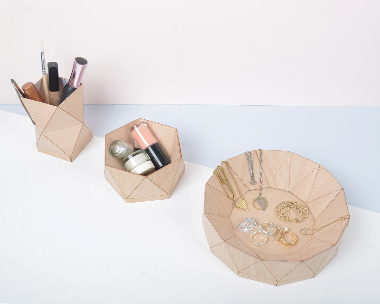 furniture，Home Furnishing，Ornaments，Receive，geometry，woodiness，