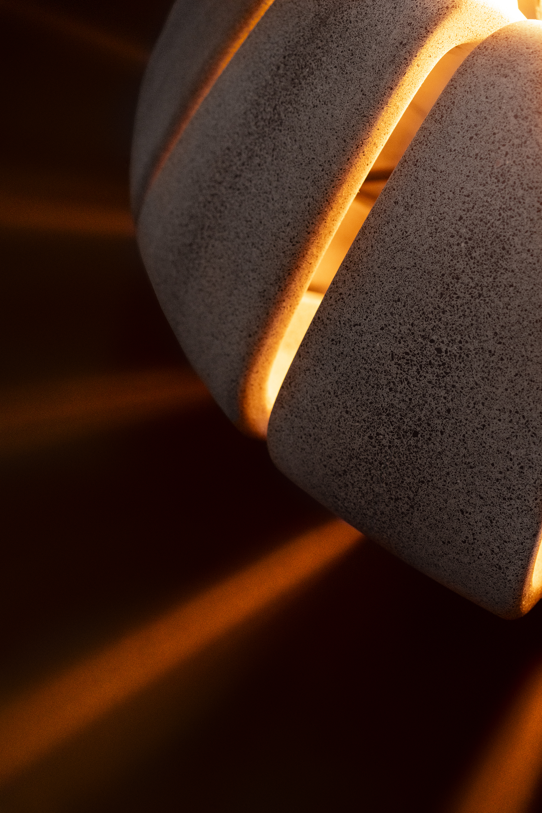 concrete，Fire pit，Sunflower，