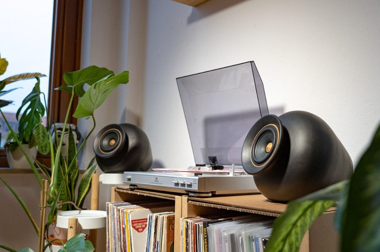 Digital，intelligence，technology，Design，speaker，