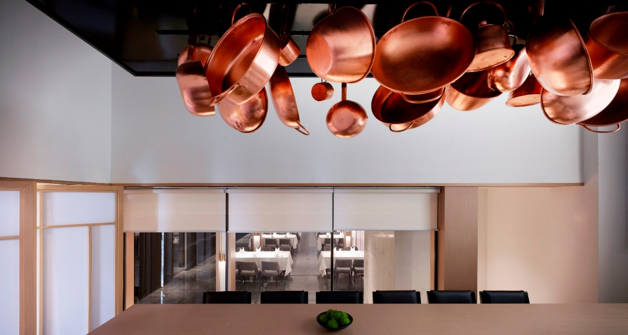 Dining space design，Restaurant Design，glowworm，Wood and marble，Plant reconstruction，space design ，Interior design，