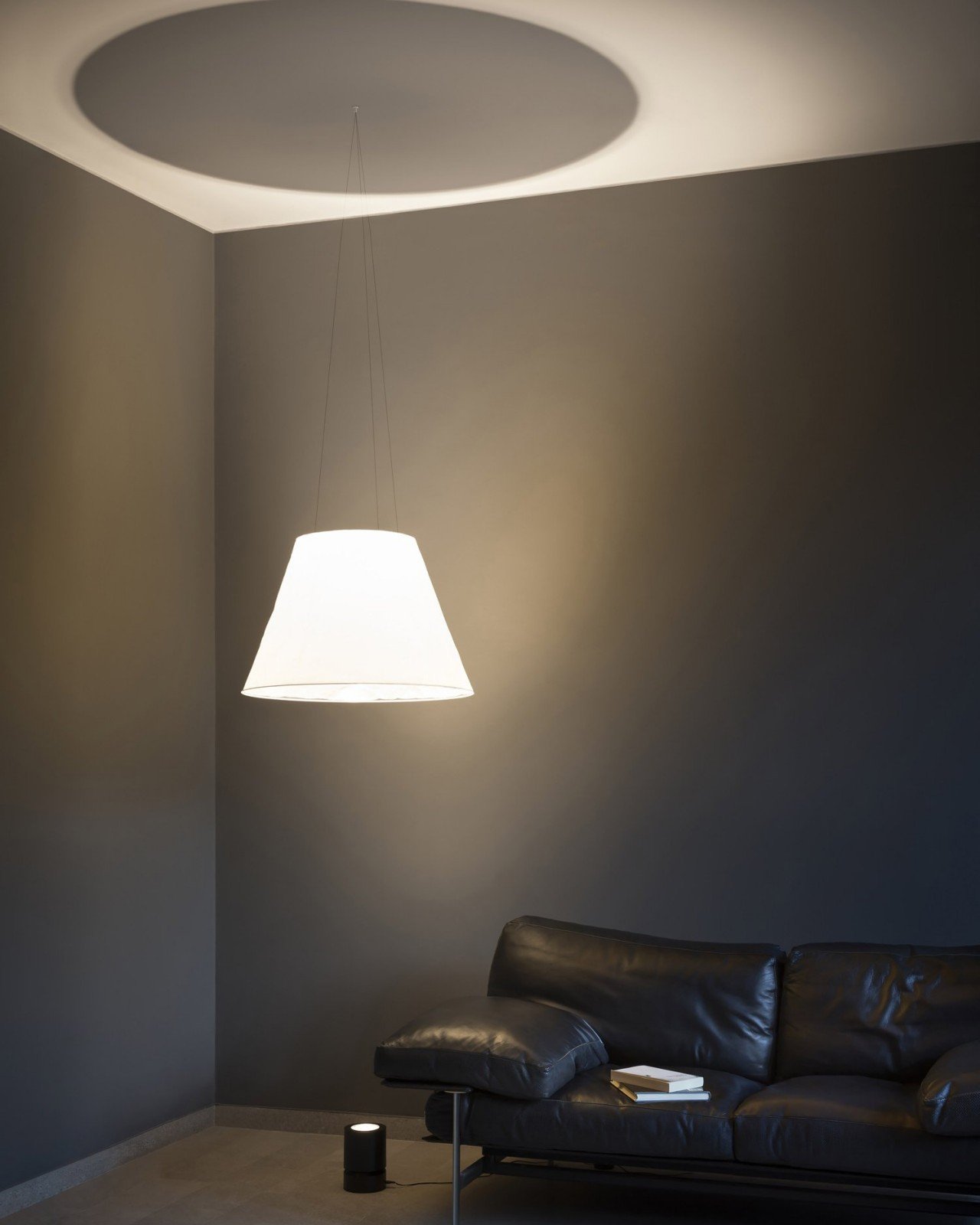 lamp，illusion，mysterious，a chandelier，