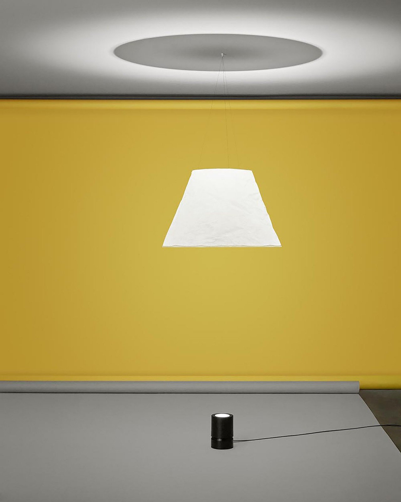 lamp，illusion，mysterious，a chandelier，