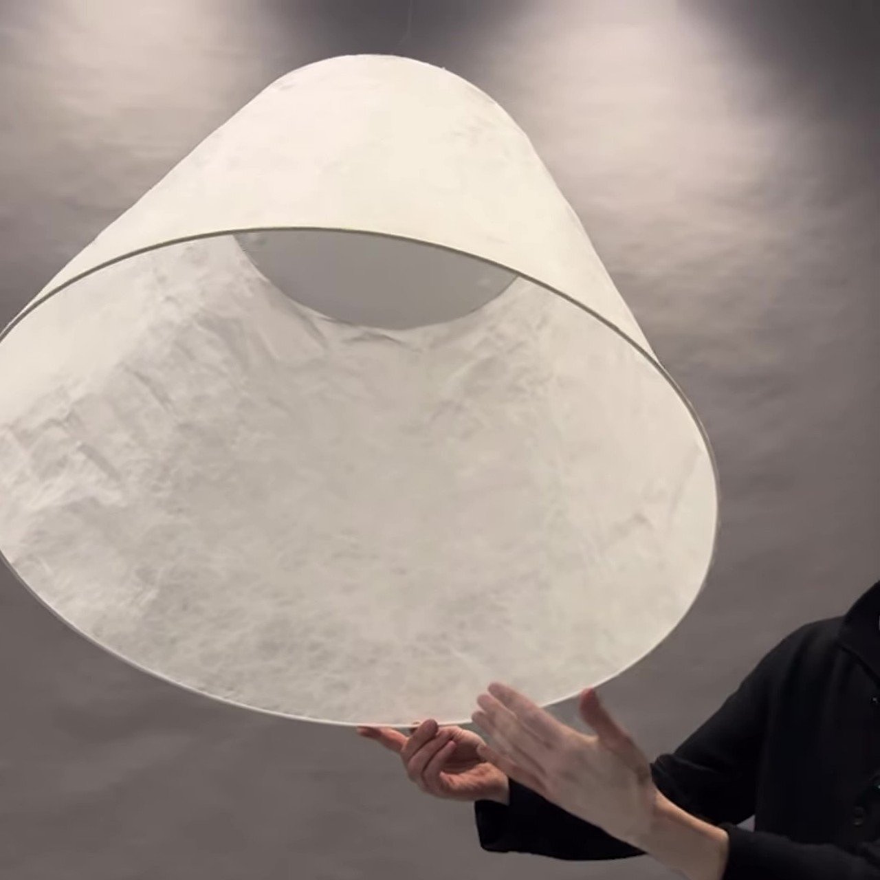lamp，illusion，mysterious，a chandelier，