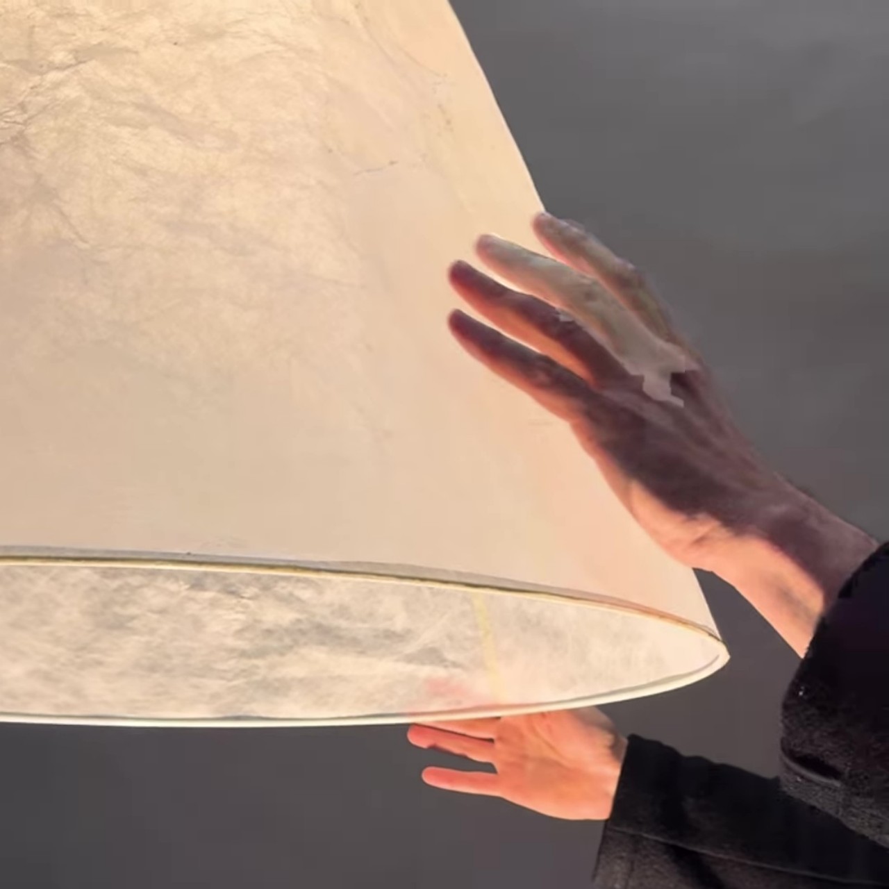 lamp，illusion，mysterious，a chandelier，