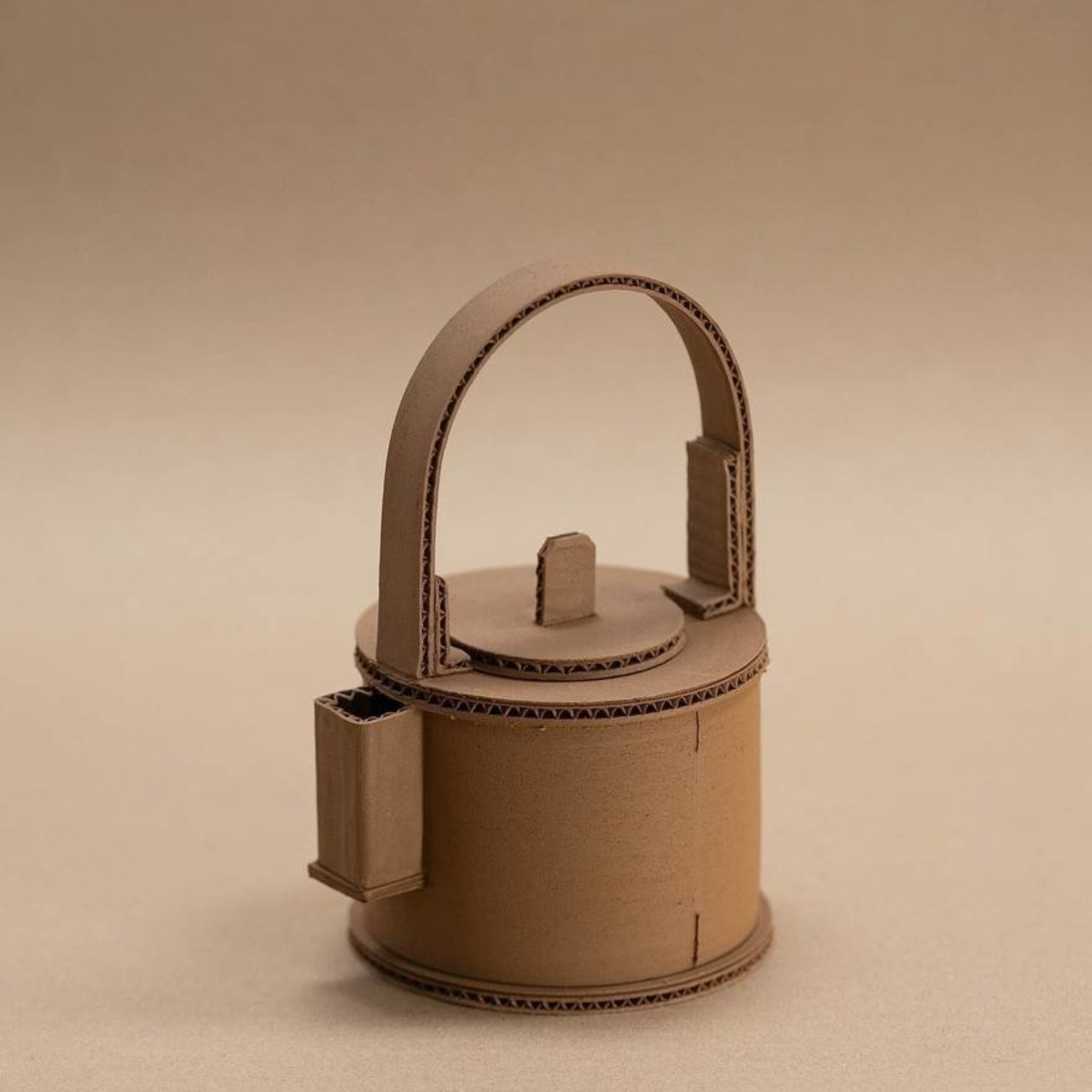 Ceramic art，Artwork，cardboard，