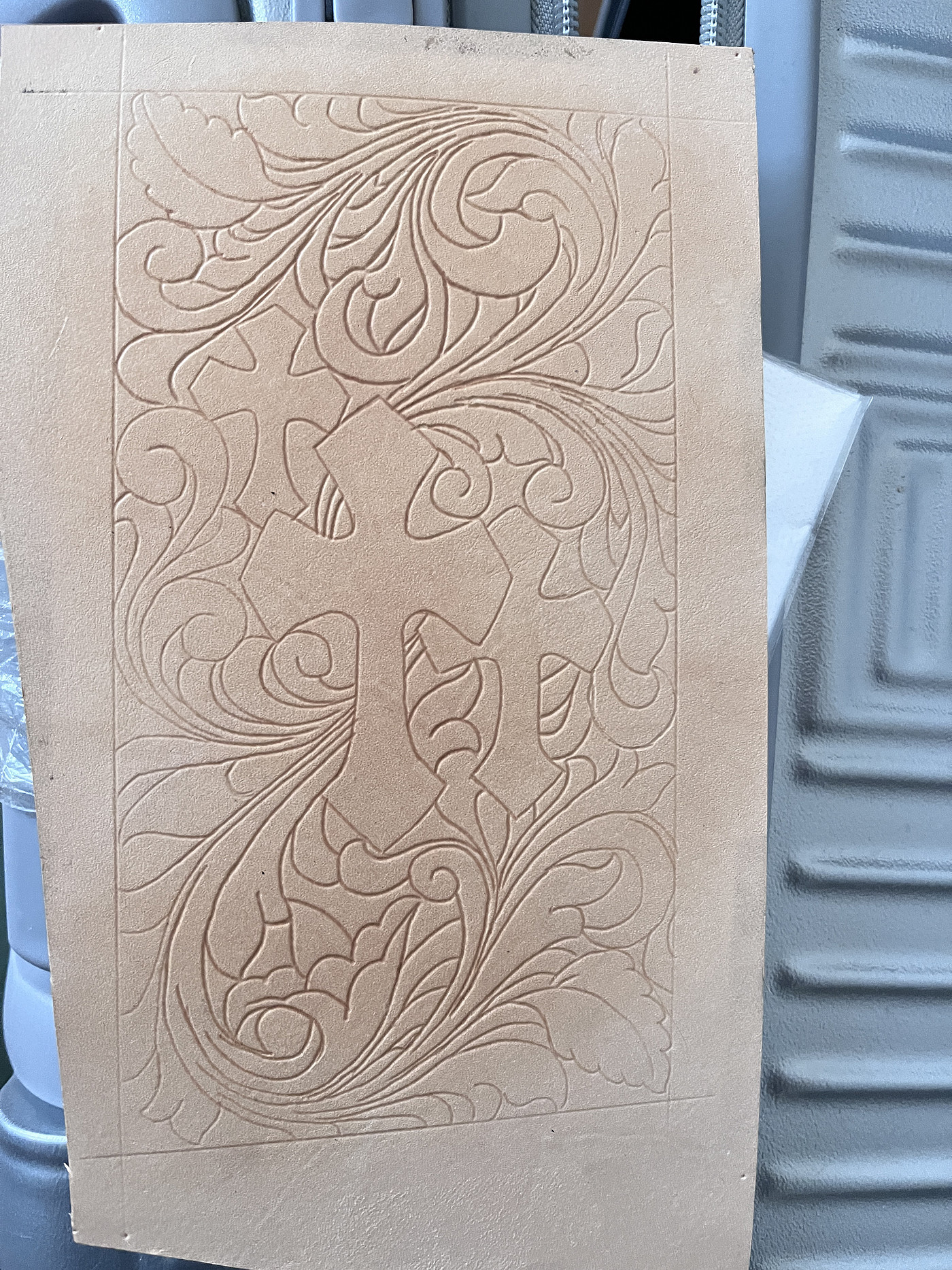 Leather carving，