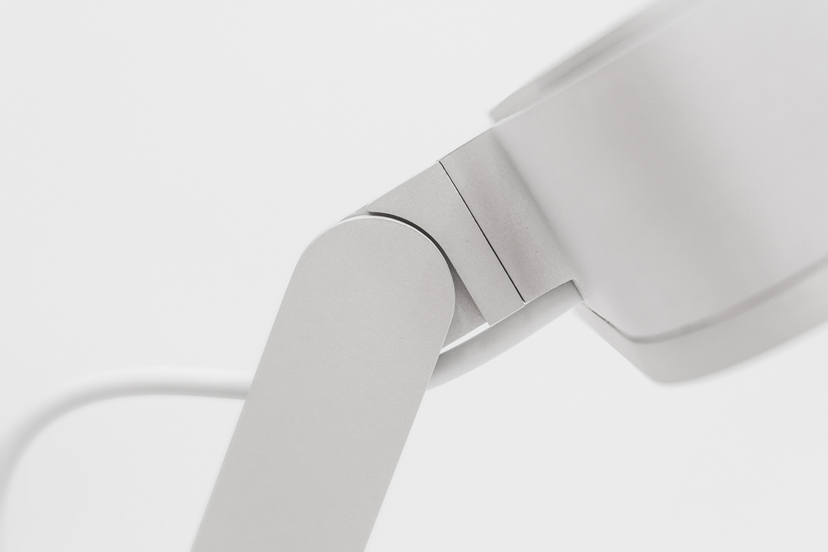 Solid aluminum，Adjustable，switch，3°，Desk lamp，