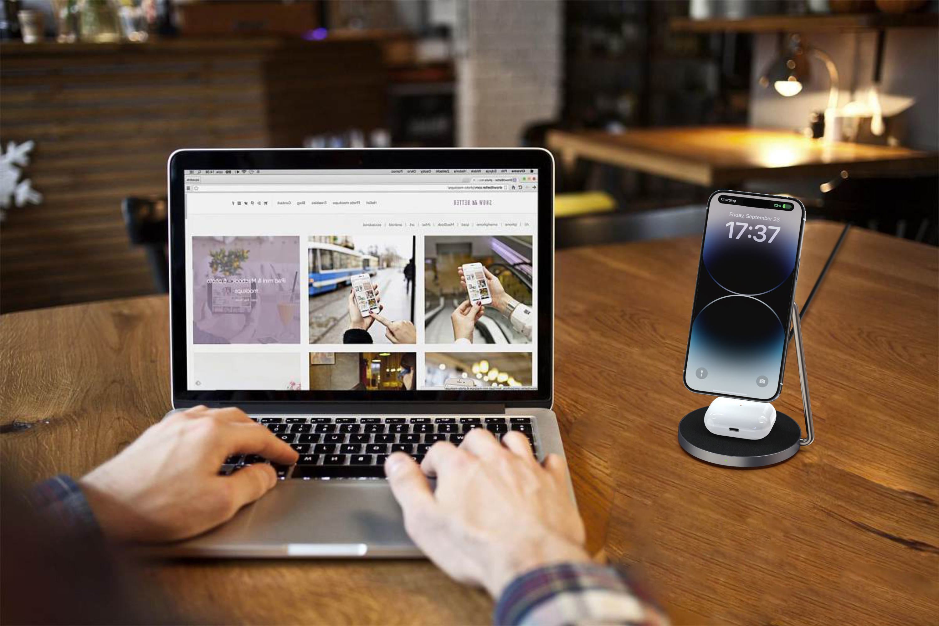 Watch mobile phone two-in-one wireless charging，