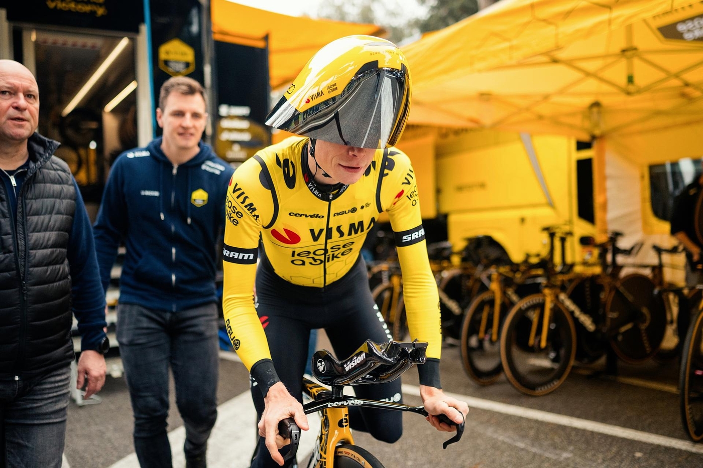 Helmet，product design，aerodynamics，