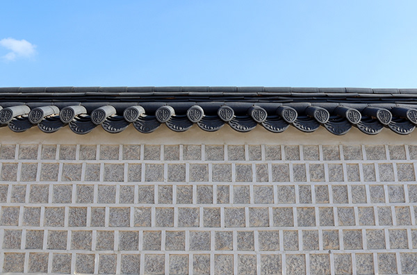 Eco-friendliness，Sustainability，PET bottle，stool，recycling，