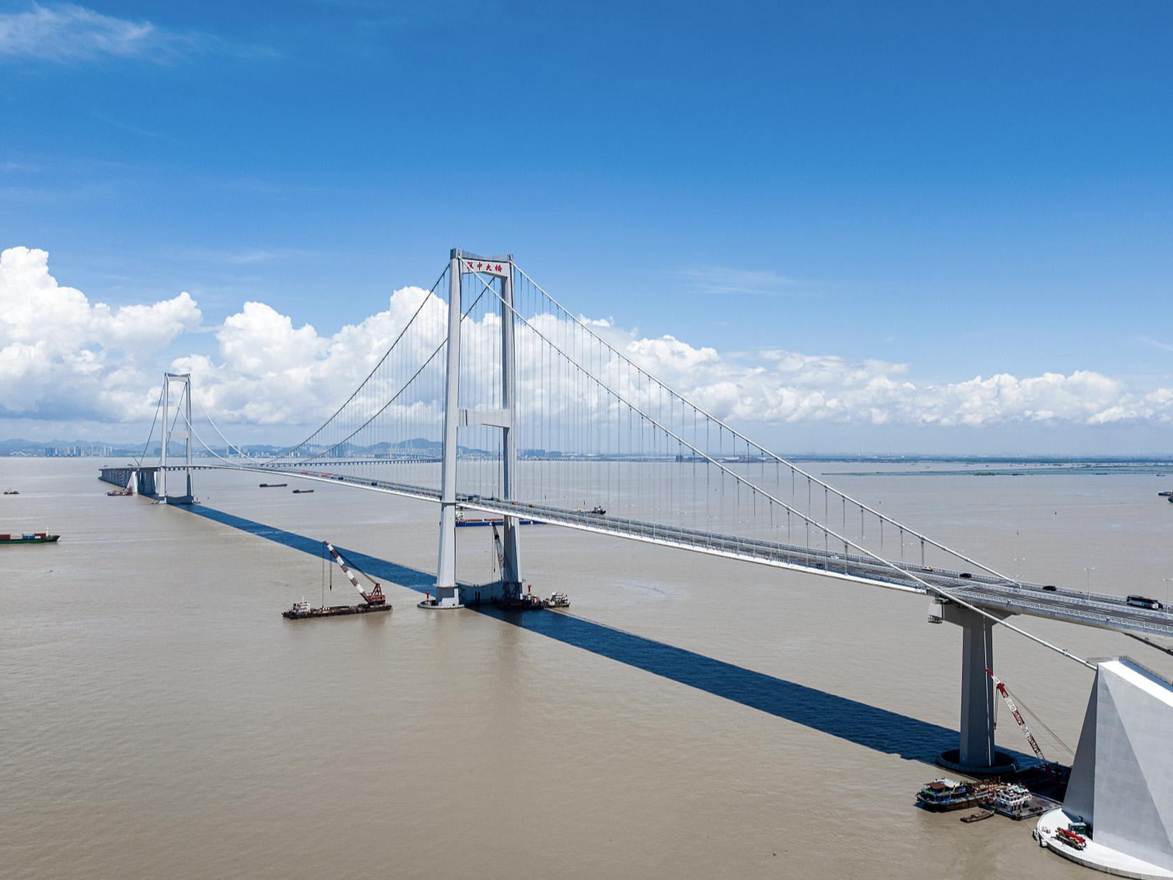 Architecture，cross-sea tunnel，bridge，environmental design，