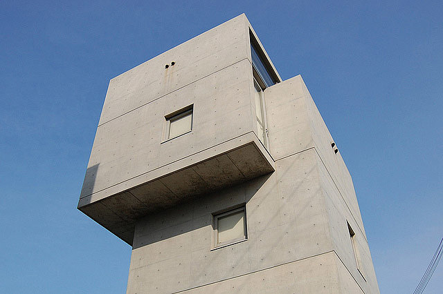 East West integration，Light and wind，natural，cement，geometry，