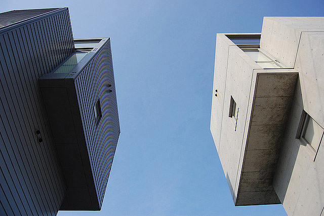 East West integration，Light and wind，natural，cement，geometry，