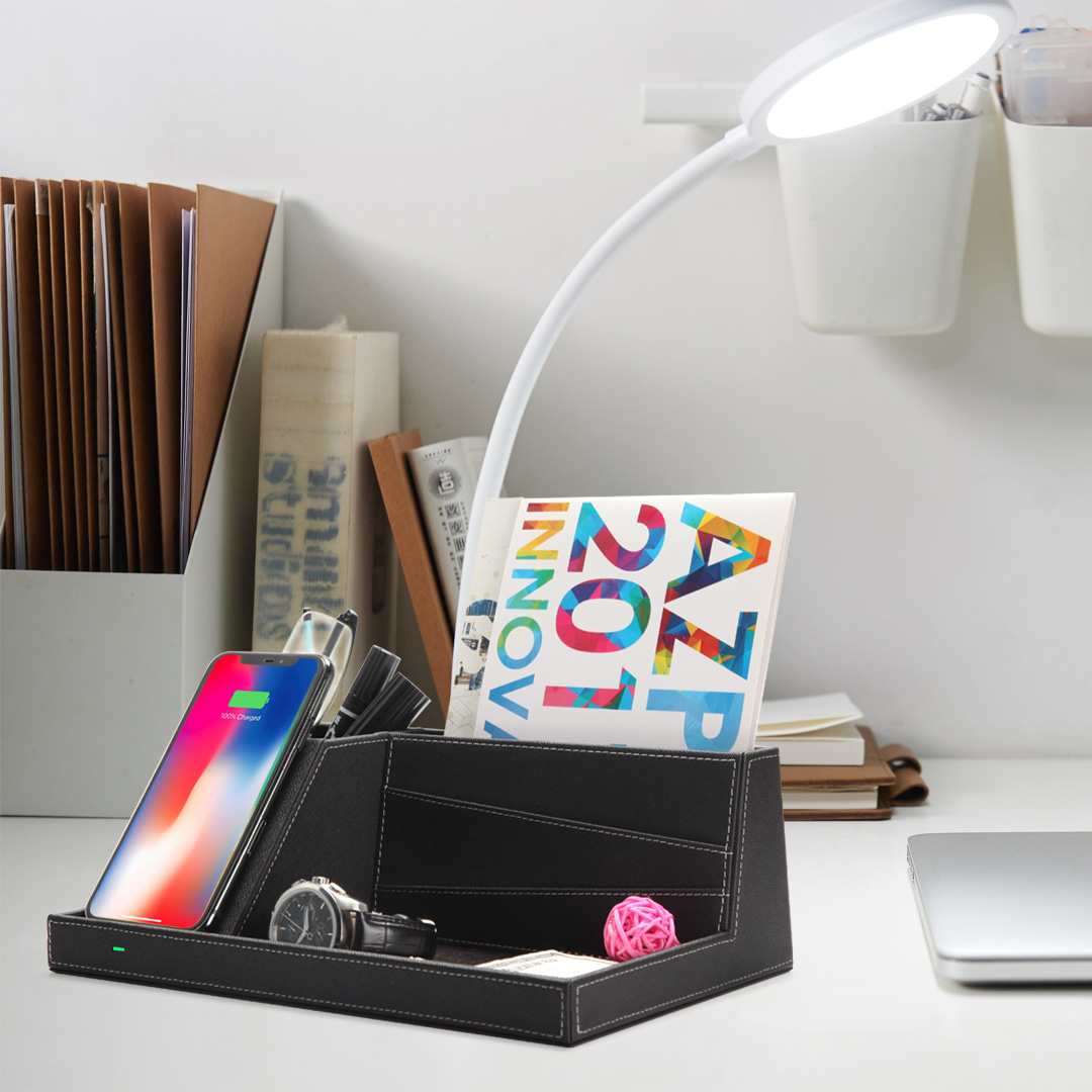 Wireless charging of storage box，