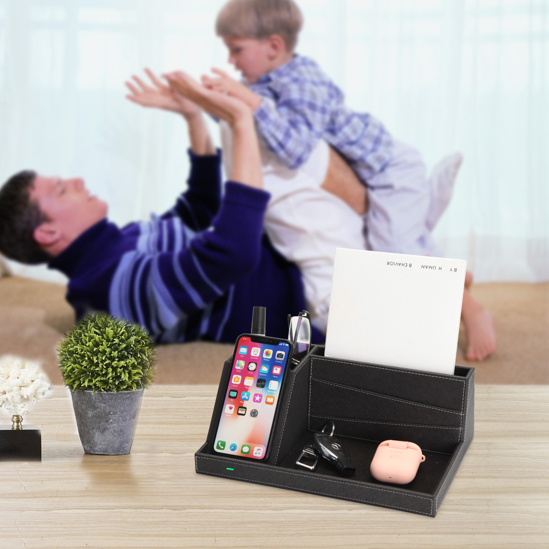 Wireless charging of storage box，